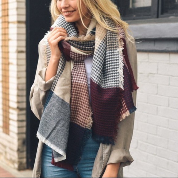 felicias Accessories - NEW Burgundy + Navy Blanket Scarf